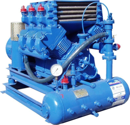 Поршневой компрессор  ПКС-5,25А