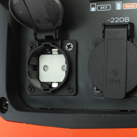 Бензиновый генератор  GP 2700 i