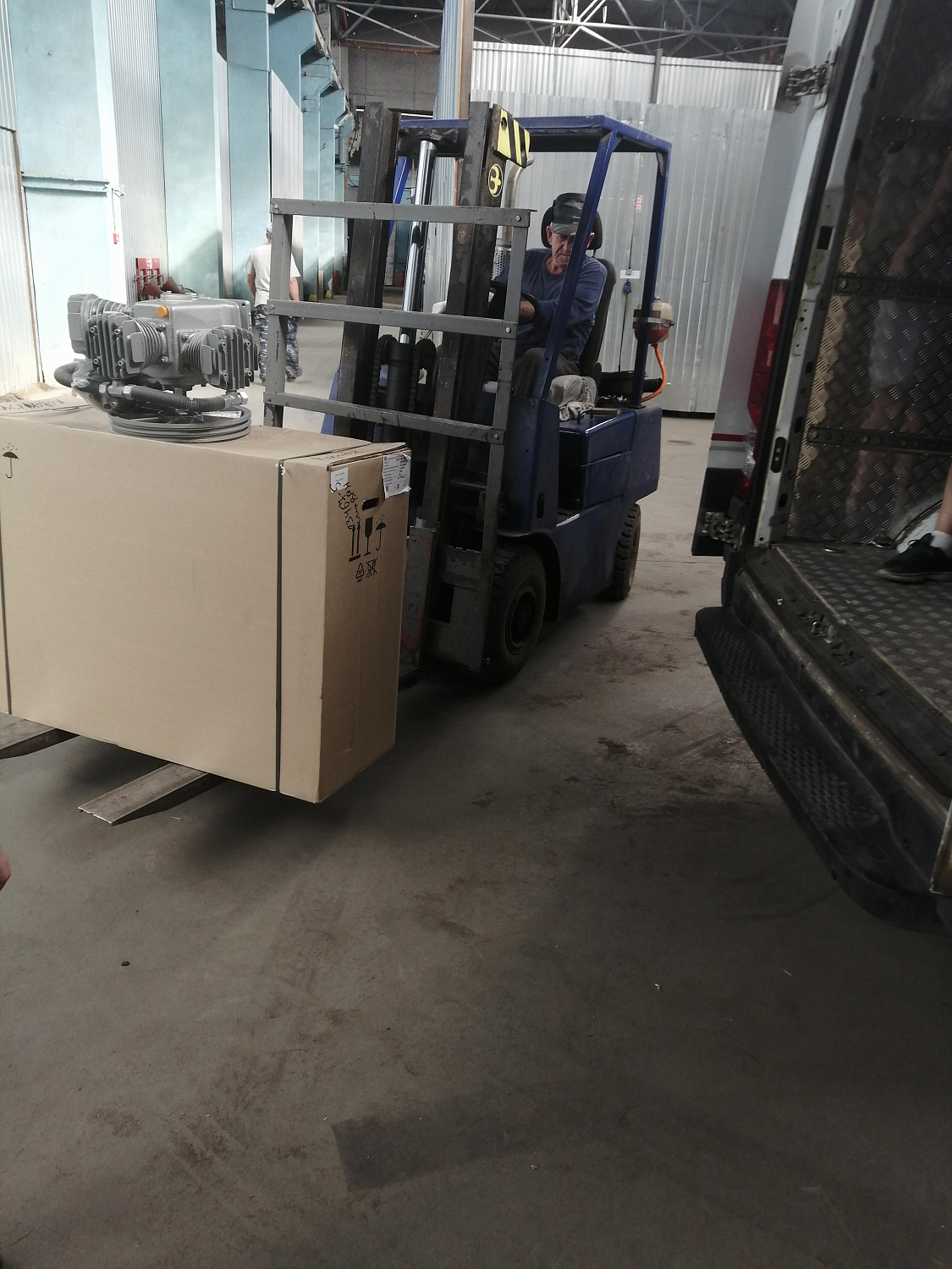 Отгрузка поршневого компрессора СБ4/С-100.LB30A в Воронеже