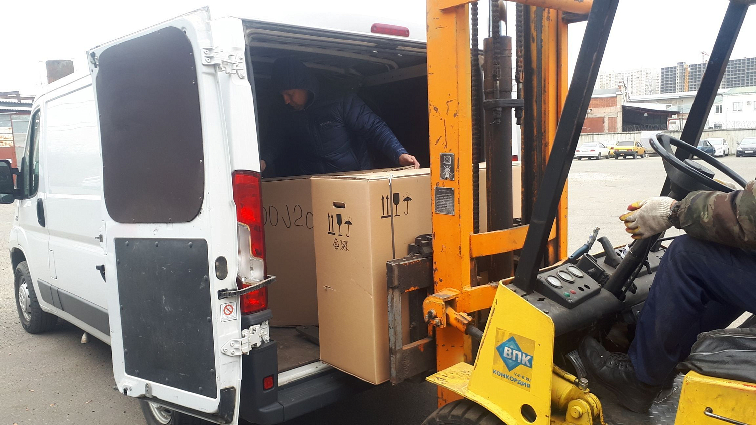 Отгрузка двух компрессоров для ремонтных работ